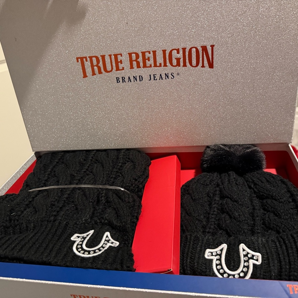 True Religion Black Knit Beanie and Scarf Set